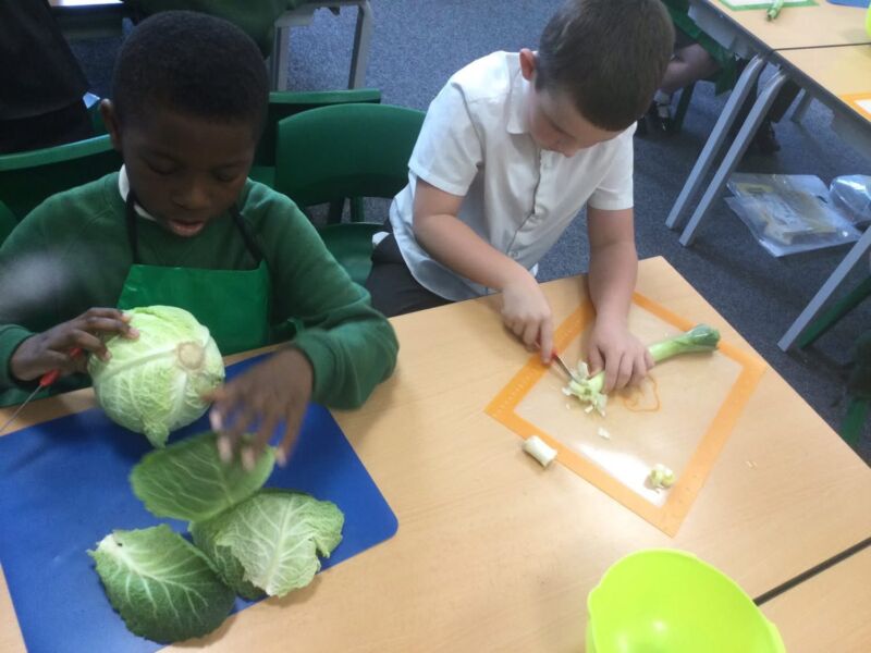 Image for the Tweet beginning: Y3 enjoyed making vegetable soup